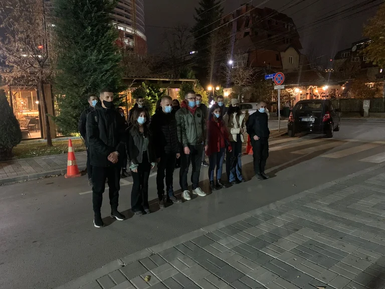 Murder of 8-year-old in Fier, Kosovo students light candles in front of Albanian Embassy