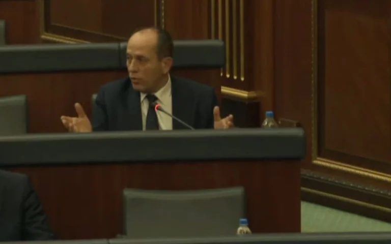 Ferat Shala invito pubblico Haki Abbas: discutiamo su SHIKU, ma anche BIA.