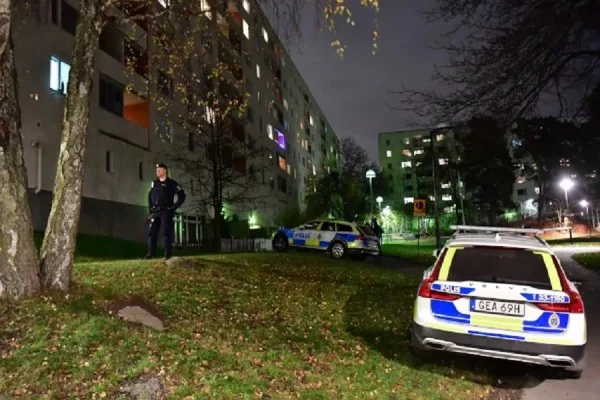 Schweden: Vater sticht sie und wirft dann die Kinder vom Balkon