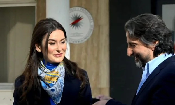 Hoy es Crystal, pero ¿quién fue la primera mujer con el título de Primera Dama de Pristina?