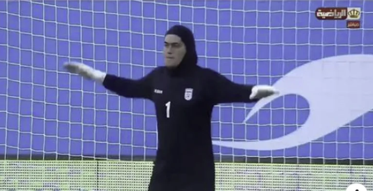 He waited two penaltys and sent Iran to the Asia Cup for the first time in history, Iran's goalkeeper accused of being a man