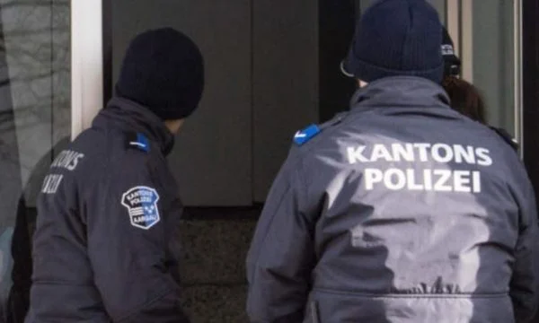 Kosovar betrays the German old as a cop, the old man cheats Kosovo because he's trusting him: Police conduct arrests