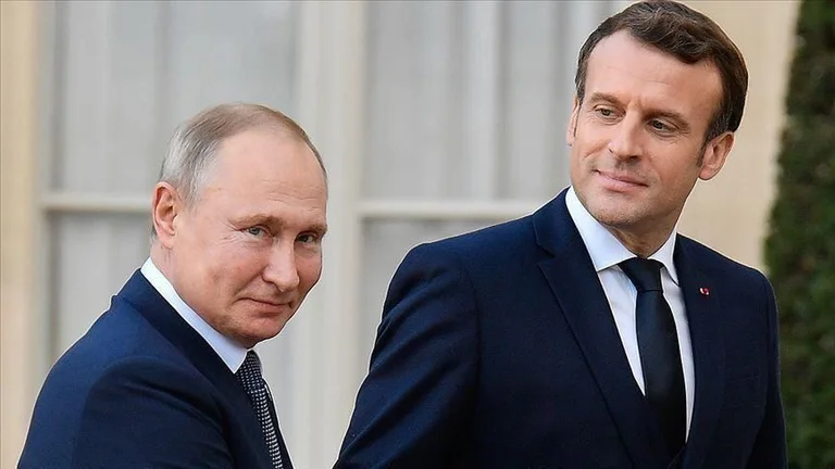 Putin y Macron hablaron por teléfono durante 105 minutos