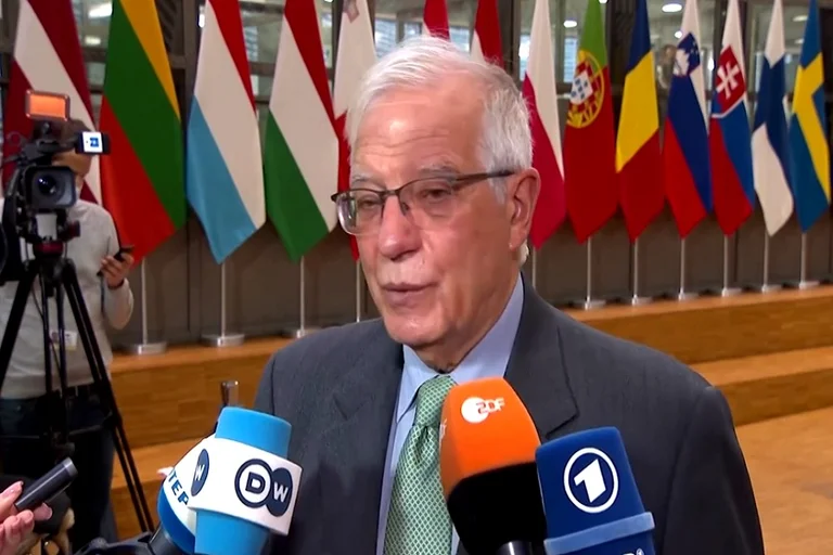 La UE está de acuerdo con nuevas sanciones sobre Belarús, aerolíneas para la crisis fronteriza