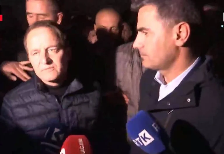 Xhafer Tahiri geht auf die Straße und gratuliert Ferit Idriz