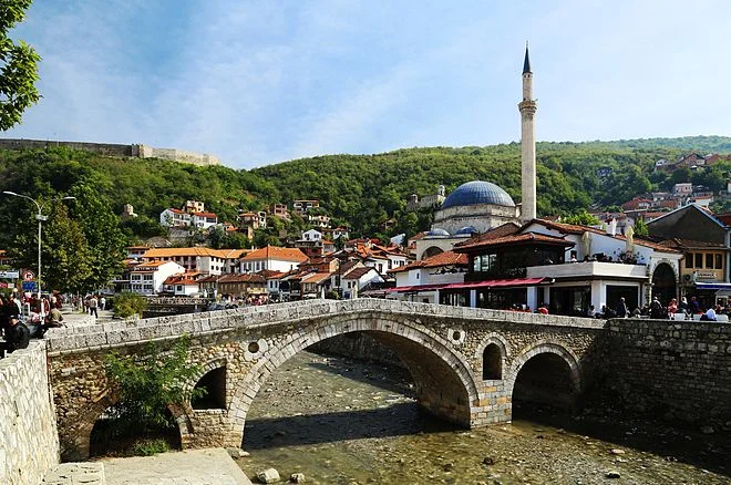 Edhe Prizreni shkon në balotazh, sipas hulumtimit
