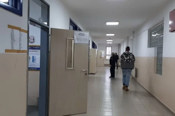 Solo uno infetto da COVID in Gjilan esprime la volontà di votare