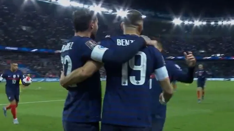 Frankreich Vier Mittel, Marks Benzema