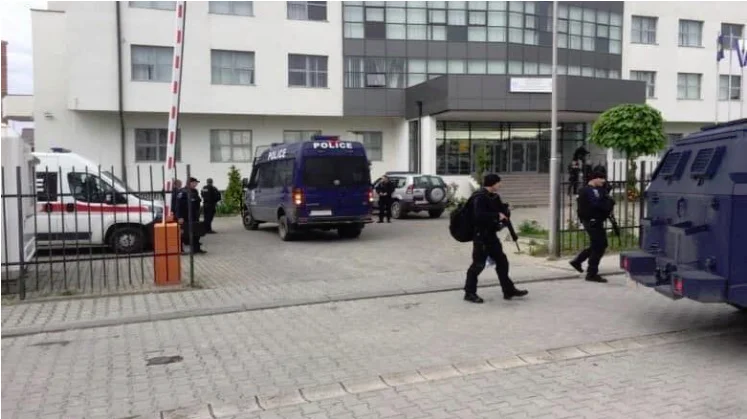 Act im Norden, Staatsanwaltschaftsanfrage für weitere Jail für zwei Verhaftungen