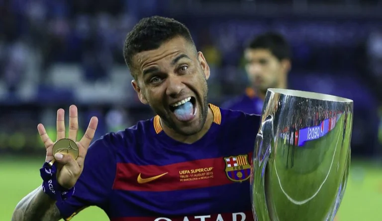Dice Romano: Affare fatto, Alves torna a Barcellona