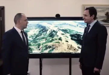 Frasher encuentra el vídeo en el que Mytaher Haskuka parece estar diciéndole a Albin <x0 Confíamy padre es interpretadox1 (Vídeo)