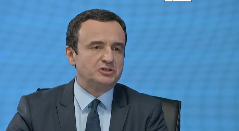 Kurt interpreta le parole: il riconoscimento della Serbia arriva in fondo, è al centro