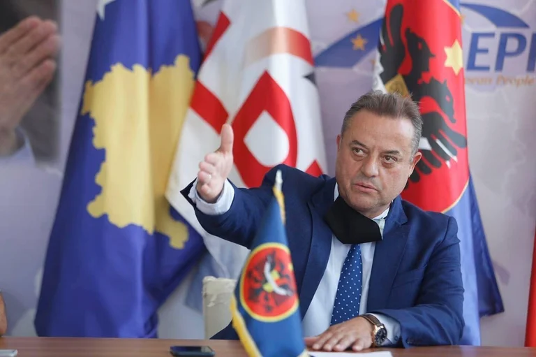 Clarson Hoti di LDK: La Headship ha preso la decisione sull'accordo con PDKão a Malisevo