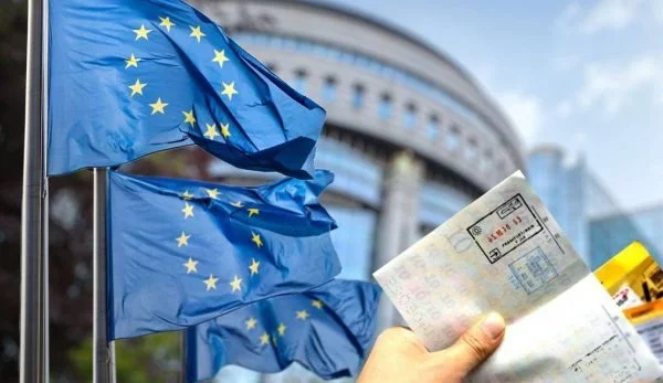 Katër faktorët që po ndikojnë në mosliberalizimin e vizave për Kosovën