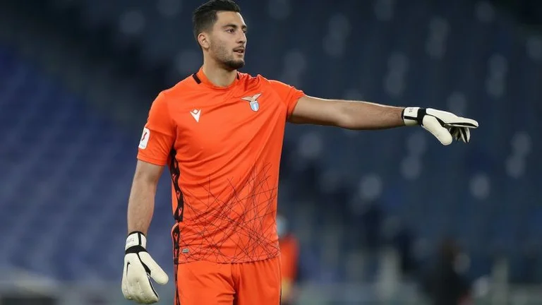 Newcastle si preoccupa di Strakosha