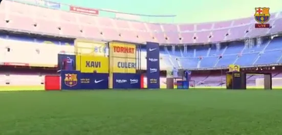 Barcellona pubblica video dalla scena in cui Xavi sarà presentato come il nuovo team coach