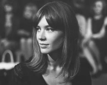 French girls' secrets: Why do they have the power to seduce everyone?