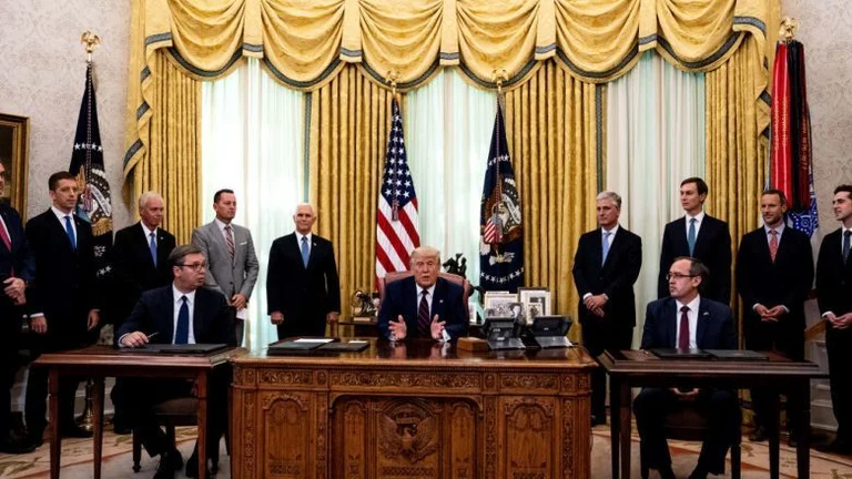 Il Kosovo non è stato invitato al Vertice di Democrazia, Hoti chiama la bassa propaganda il suo impeachment