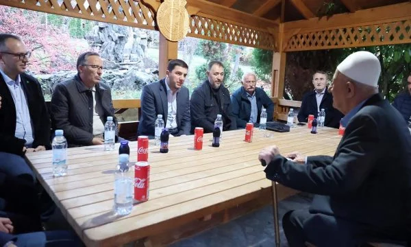 Memli Krasniqi visits Thaci's and Wessel families: The Truth About KLA can never be distorted