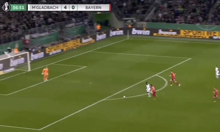 Gladback está absolutamente destruyendo Bayern Munichu: marcos para 5-0