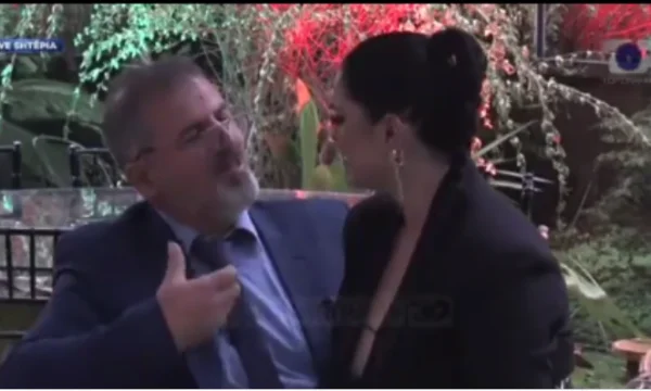 Stai entrando in questo “, il padre di Fifi va al Grande Fratello.