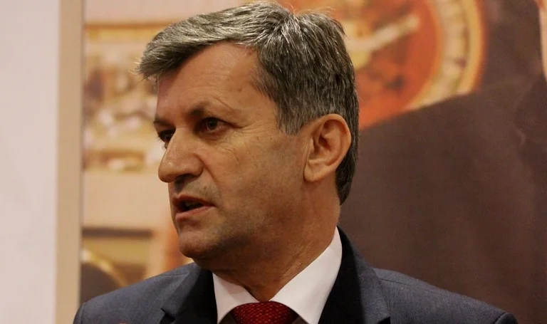 Ismet Beqiri pas sulmit me vezë të Ramës: Po harrojnë që janë në pushtet, e treguan fytyrën e tyre