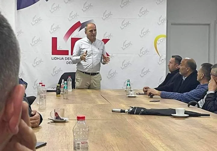 Hyseni von LDK: Bürger von Podujevo