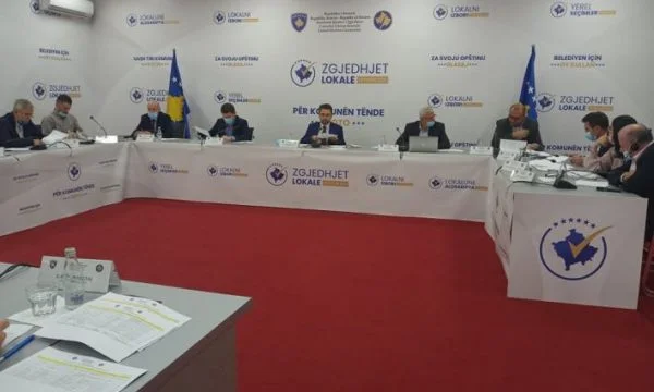 Vota vittime, Kurteshi e Dushi si schiantano in CEC