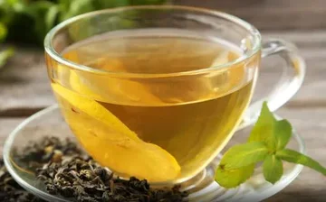 Ist es gesund, grünen Tee vor dem Schlafengehen zu trinken?