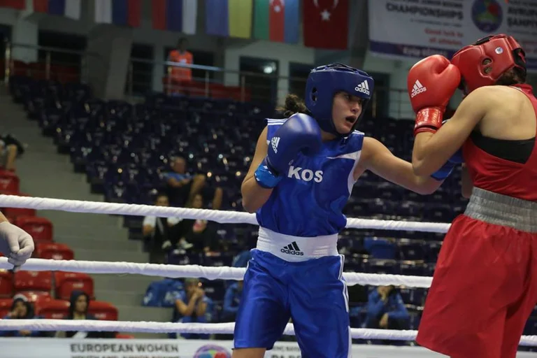 Kosovo-Boxer dürfen nicht mit Staatssymbolen in Serbien eingeben, Internationale Box Federation reagiert