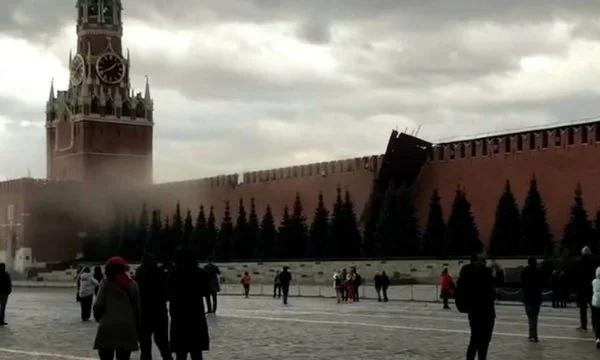 Il vento potente colpisce il Cremlin Building (Video0