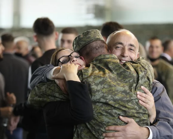 esercito del Kosovo con nuovi soldati: 10 foto emozionanti dalla cerimonia