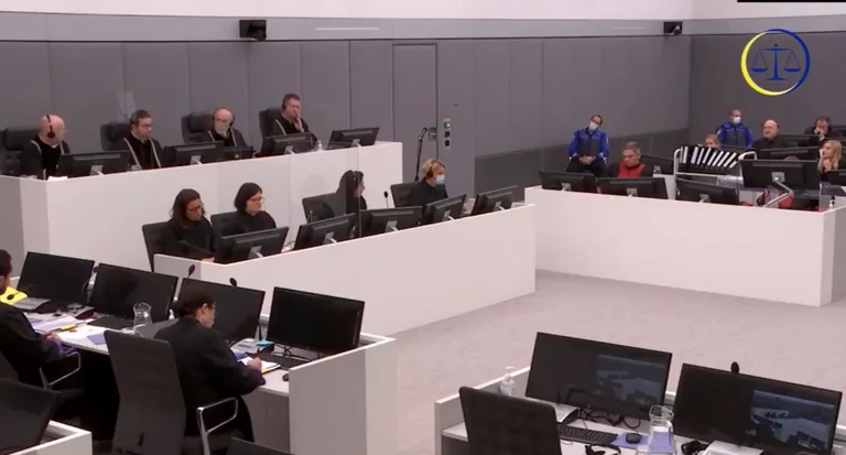 Alla fine della testimonianza, il tribunale deciderà su prove materiali presentate dal testimone Pumper