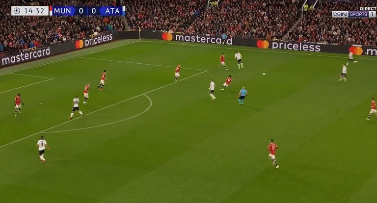 The mediocre team from Italy looks world class when you play with Man United: Shakes Old Tuffford