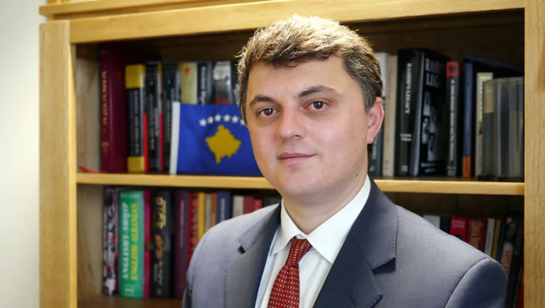 Ex Ambasciatore Greicevci, parte della squadra di difesa di Hashim Thaci