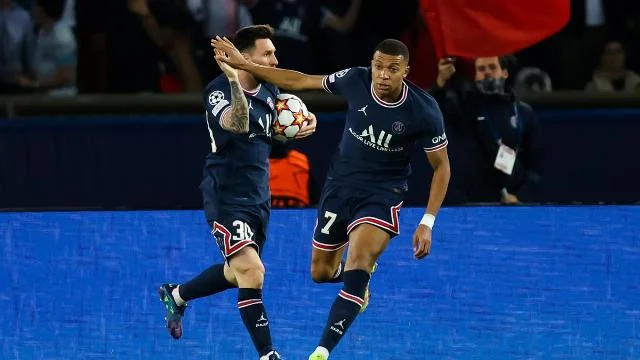 Speaks. If he's got a penalty somewhere, he shoots Mess and points.