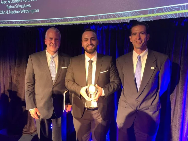 Donjet Bislimi è onorato a Washington con il premio “award IRI Freedom Award
