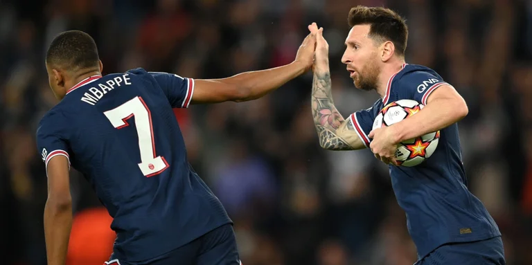 I due obiettivi di Messi disperdono Parigi