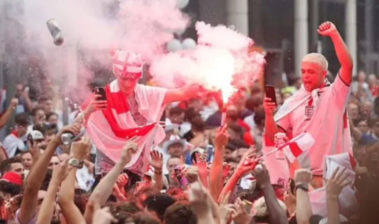 U n EFA castiga a Inglaterra a jugar sin fans, pero no coincide con Albania
