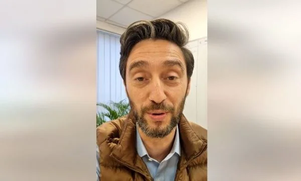 Uran Ismaili invites Pristina youth to come out and vote (Video)