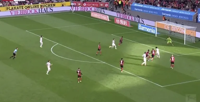 Dimenticate le elezioni per un momento: ciò che Bayern Munichu sta facendo a Leverkusen è non umano