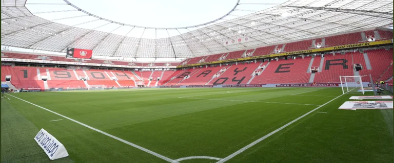 Formaciones oficiales Leverkusen é Bayern Munich