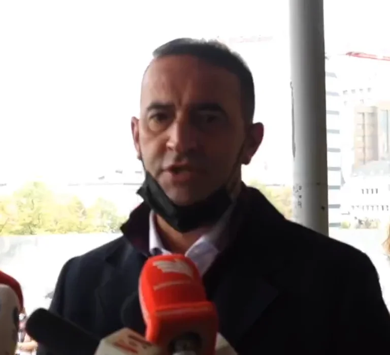 Daut Haradinaj wirft seine Stimme