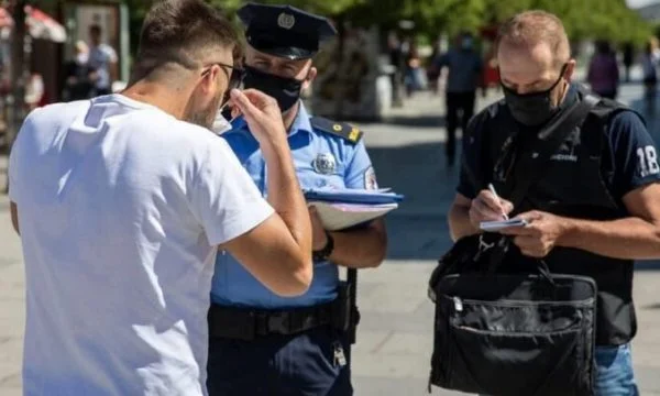 Vetëm 17 persona u gjobitën për 24 orë për mosrespektim të masave antiCOVID-19