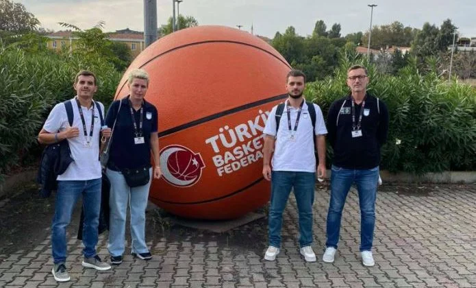 Trainer von Kosovo nach Türkei für berufliche Weiterentwicklung