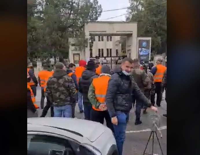 Prizren Jäger protestieren Haskuka in Prizren (Video)