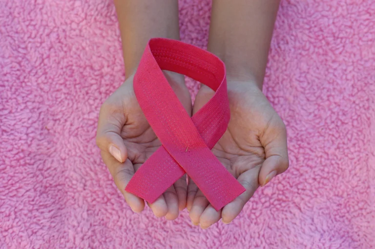 Quali sono i fattori di rischio noti per il cancro al seno?