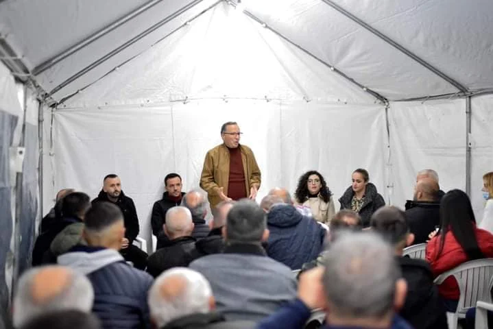 Bedri Hamza gets the support of citizens in Tavnik: Victory is only one step away.