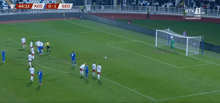Aro Muric's horror costs Kosovo in the first half, Vedat Muriqi's difference to the dandans.