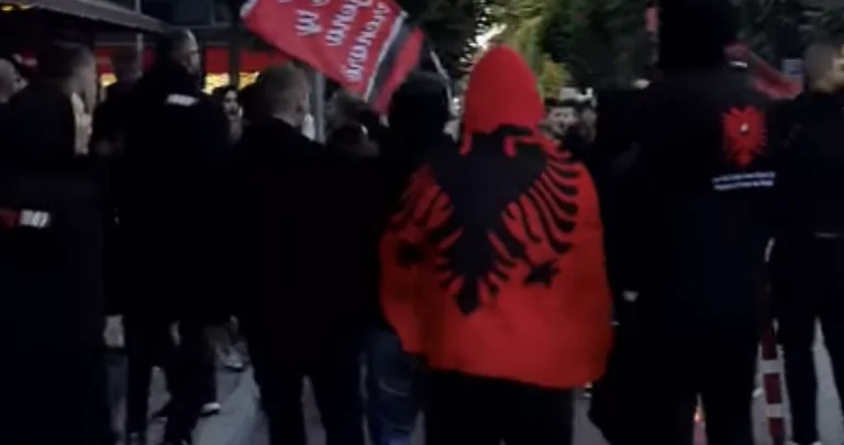 Immagini dall'atmosfera brillante a Tirana, davanti all'Albania-Polon match